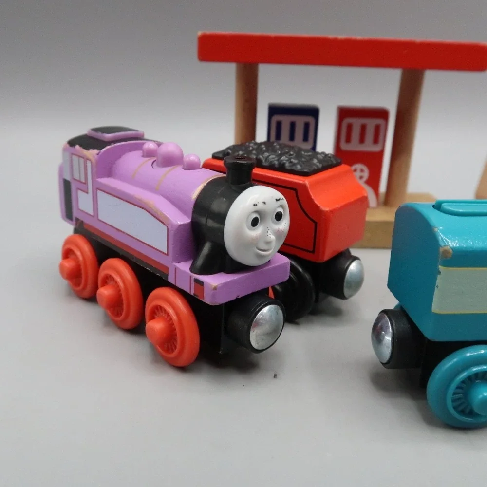 Thomas‎ & Friends Wooden Railway Rosie Harvey Tender cars Gas Pump Conductor lot